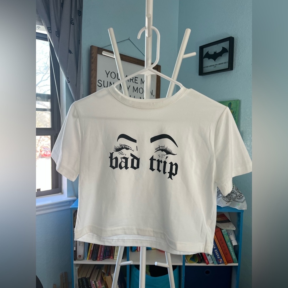 Romwe graphic crop top
